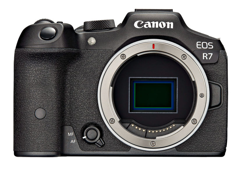 Canon EOS R7 frontal