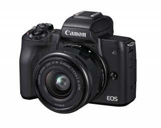 Canon EOS M50 schräg