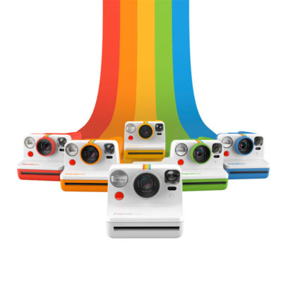 die Sofortbildkamera Polaroid Now kommt in verschiedenen Farben