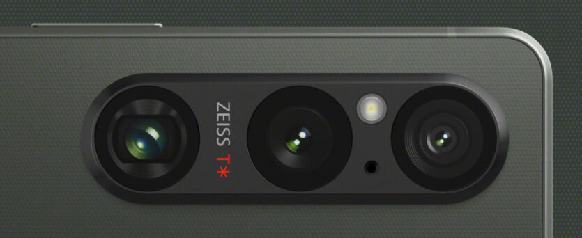 Hauptkameras des Sony Xperia 1 V in Khakigrün