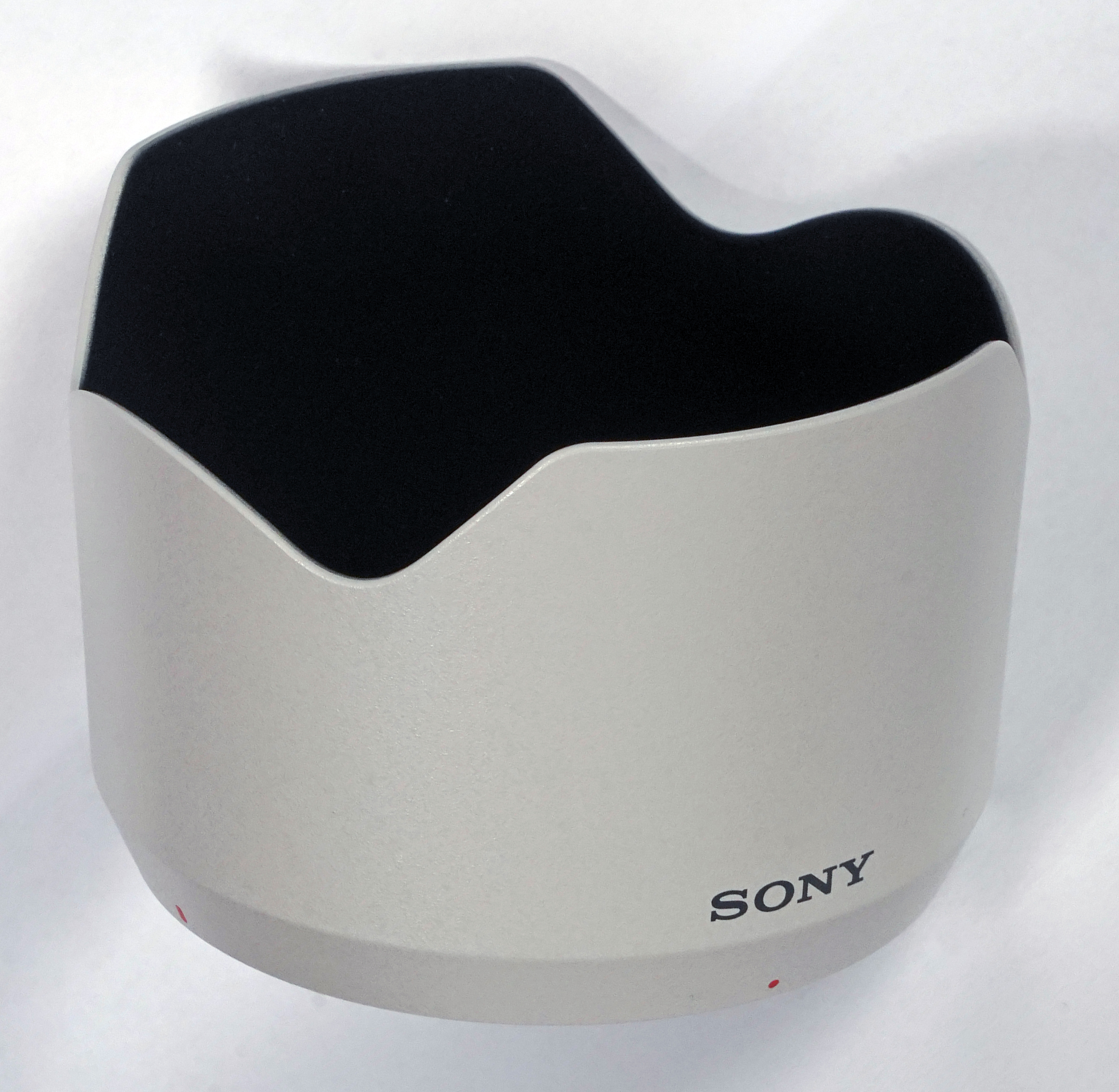 Die Streulichtblende zum Sony FE 4/70-200 mm G OSS II.