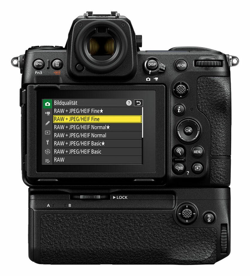 Nikon Z8 Monitor und Batteriegriff